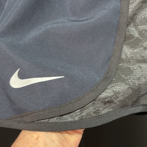 Nike Dri-Fit Running Shorts,panty lined,elastic drawstring waist,reflective logo - Picture 2 of 9